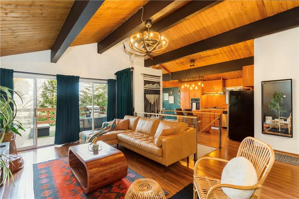 579 E Victoria Court, Lake Arrowhead, Ca 92352 - Photo 4 of 45, Lake Arrowhead, CA