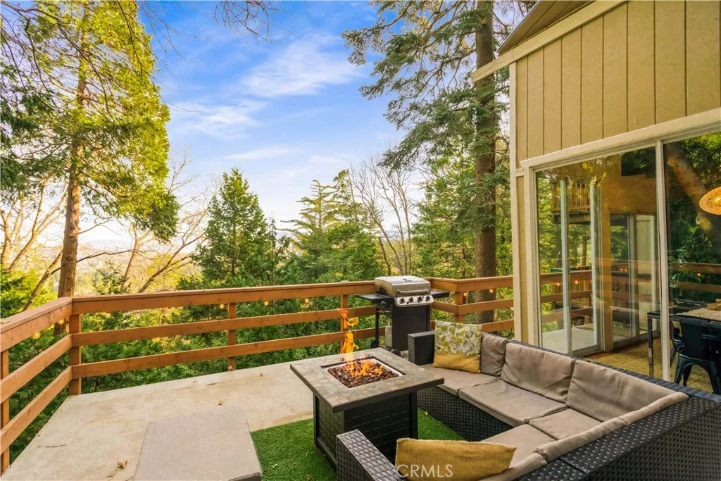 579 E Victoria Court, Lake Arrowhead, Ca 92352 - Main photo, Lake Arrowhead, CA