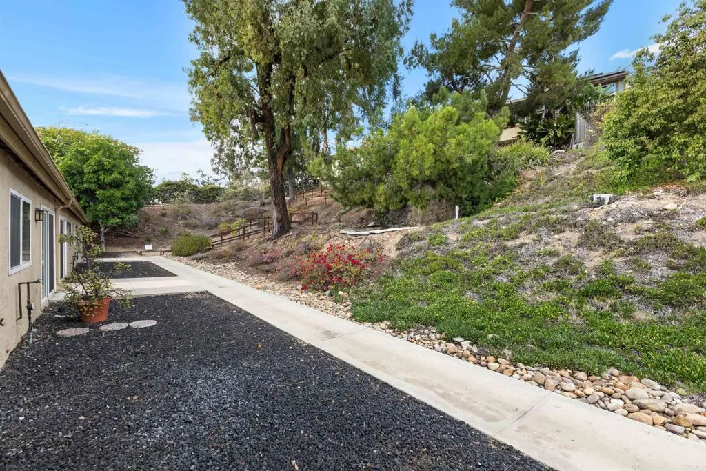 https://cdn.realtyfeed.com/cdn/127/306365169/8eb7d2ee20692b0c4205e0aff59b841d.webp