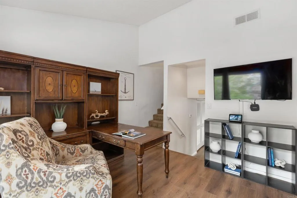 https://cdn.realtyfeed.com/cdn/127/306365169/bf2124667a36ff70b02323ca90163e30.webp