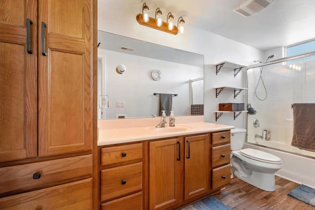 https://cdn.realtyfeed.com/cdn/127/306365465/031ebd5c07634b524d19d2e669f47bbb.webp