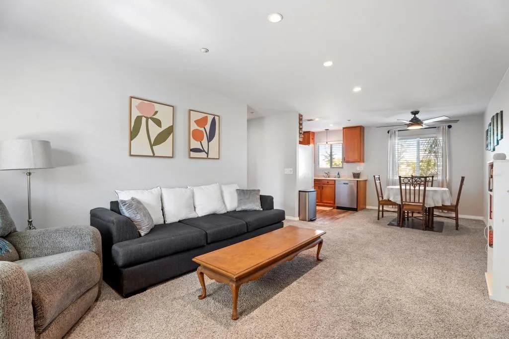https://cdn.realtyfeed.com/cdn/127/306365465/3dd1a2483af1a79906c3549eeb7fb5c9.webp