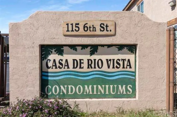 https://cdn.realtyfeed.com/cdn/127/306365465/5aa1bb8ec85df73650a5e9d29a32f7e1.webp