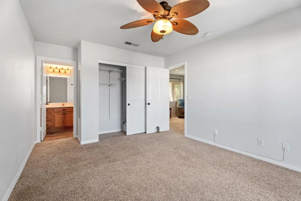 https://cdn.realtyfeed.com/cdn/127/306365465/e933676b7a573b52c4978183dd03facf.webp