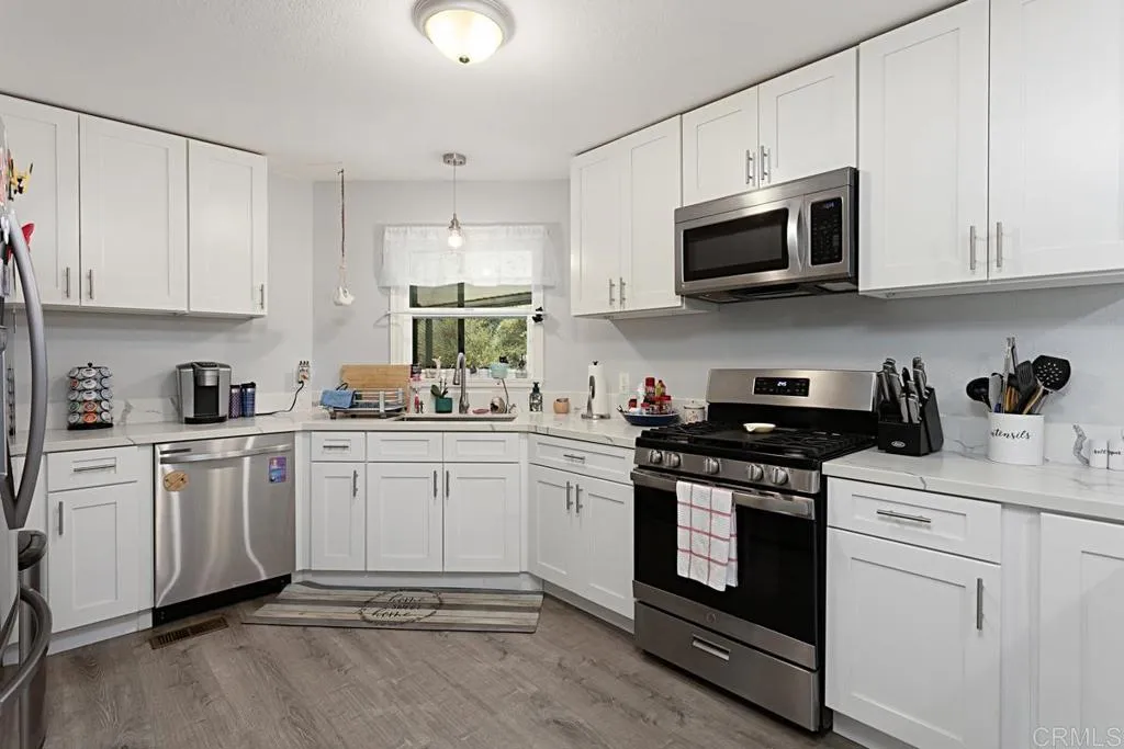https://cdn.realtyfeed.com/cdn/127/306365480/5bedc1ea89a8e01f5c1e7fbd006898f4.webp