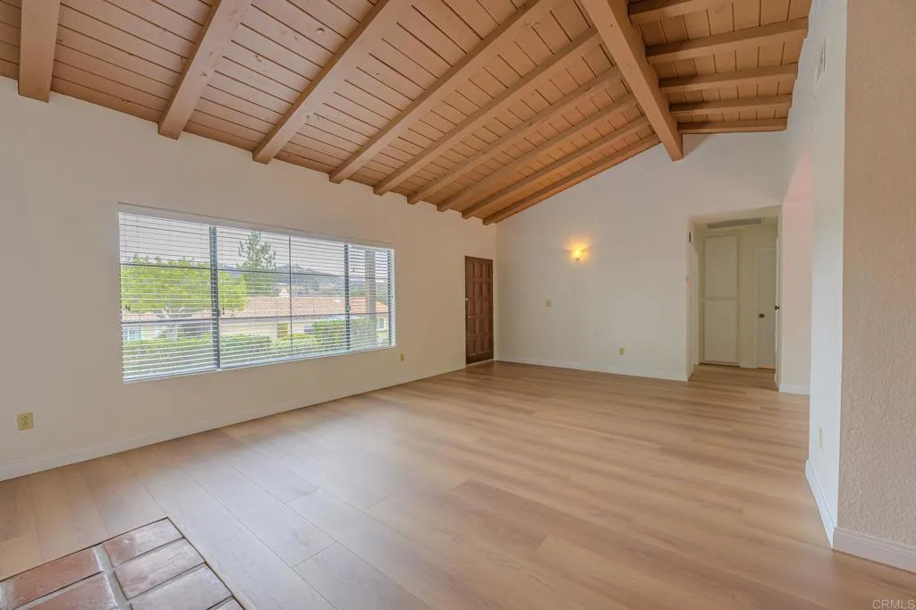 Photo #6: NDP2501479 Listing 