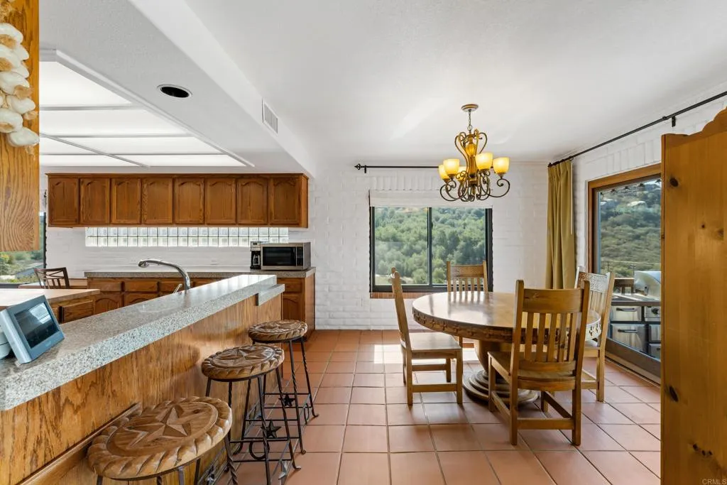 https://cdn.realtyfeed.com/cdn/127/306366197/50347468805128de777f3605a704afc2.webp