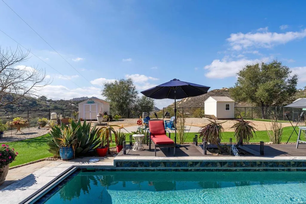 https://cdn.realtyfeed.com/cdn/127/306366197/7778d5ad61b234fe65b29b92ea577022.webp
