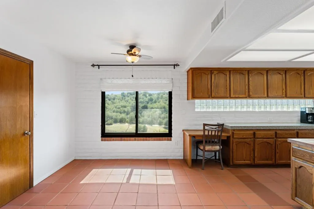https://cdn.realtyfeed.com/cdn/127/306366197/7a837508c6cc556b8271f50918e7a671.webp