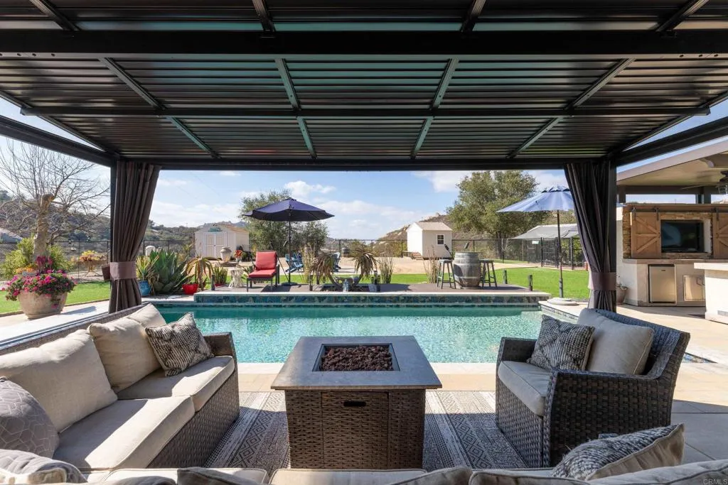 https://cdn.realtyfeed.com/cdn/127/306366197/87e12ed722c8f9d3be23e7cafdc8089c.webp