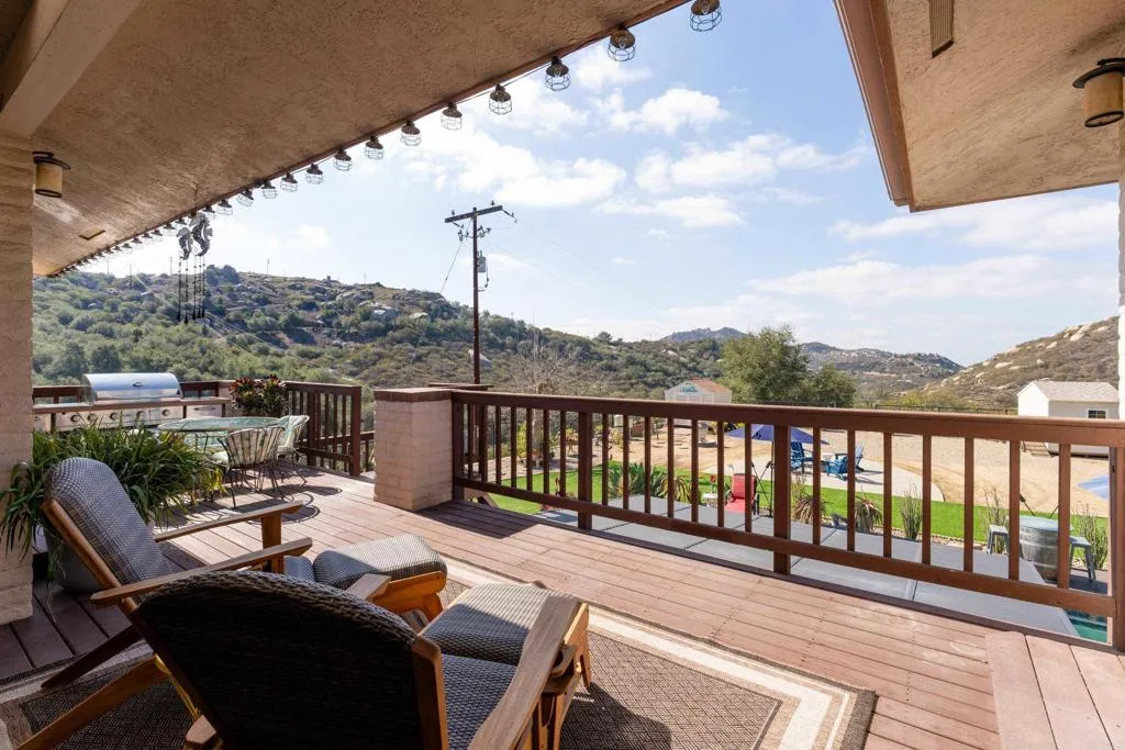 https://cdn.realtyfeed.com/cdn/127/306366197/bd5b6c8413bfbdcb8273259ff39f7a54.webp