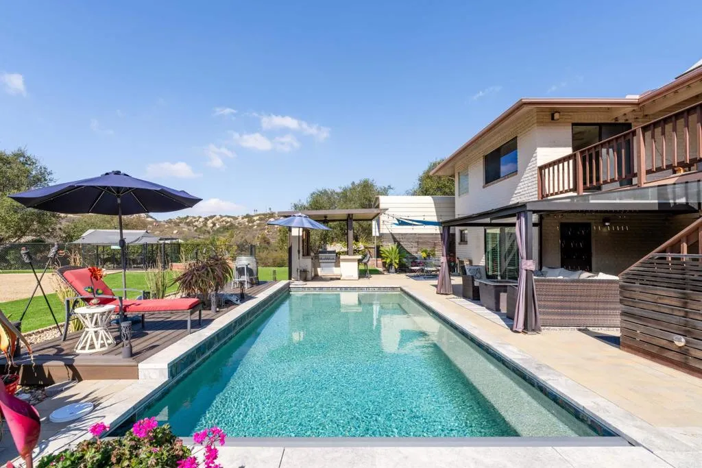 https://cdn.realtyfeed.com/cdn/127/306366197/ddf57c49c9b8d9dfd1141a2dfa9b4127.webp