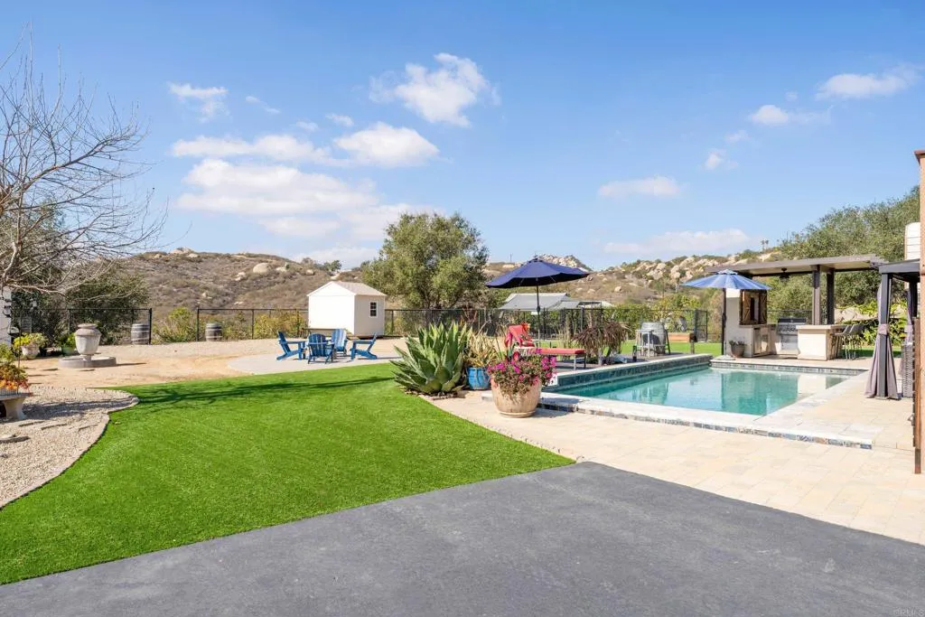 https://cdn.realtyfeed.com/cdn/127/306366197/f6d0d856443ba8053c772f78c3cc5441.webp