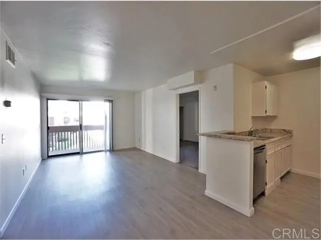 Photo #5: PTP2501191 Listing 