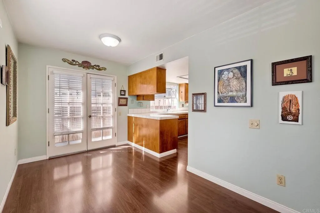 https://cdn.realtyfeed.com/cdn/127/306367205/057d7cbe9430d25b8da78bf8d4353a05.webp