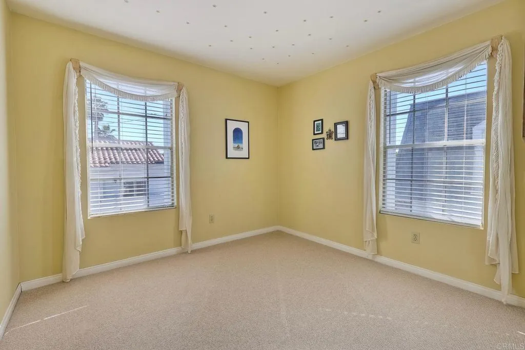 https://cdn.realtyfeed.com/cdn/127/306367205/98fe34d6afc9d0dd37299a91ae5b77fa.webp