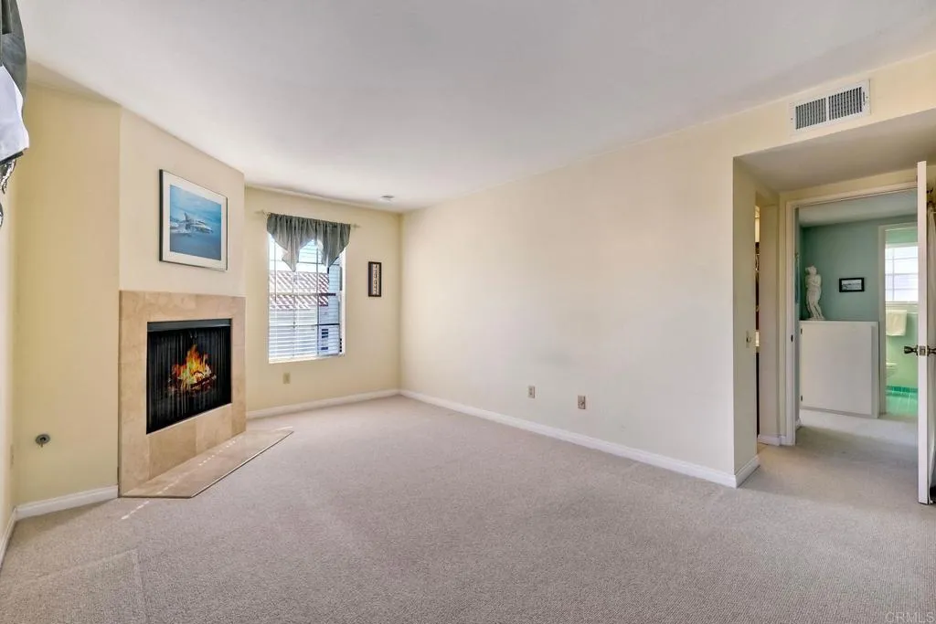 https://cdn.realtyfeed.com/cdn/127/306367205/a859a11ead7753fcabf2bc5b20a79904.webp