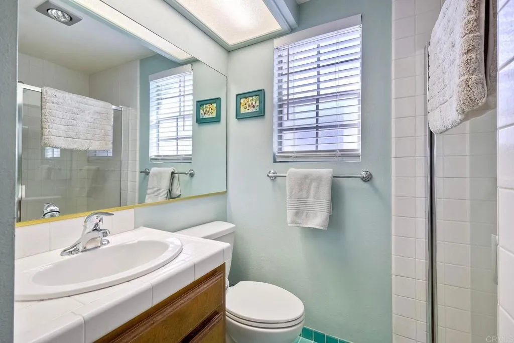 https://cdn.realtyfeed.com/cdn/127/306367205/c8b4d991d792af50062a8f792406c991.webp