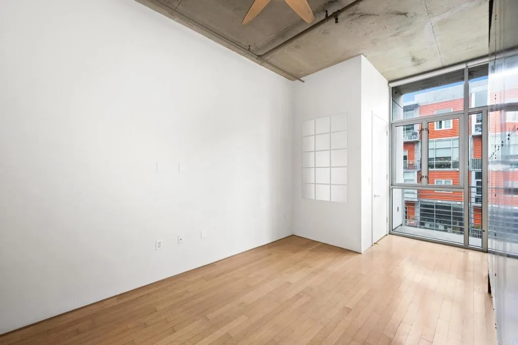 https://cdn.realtyfeed.com/cdn/127/306367464/3aafc2f80b055f13b26cdd27153abe4e.webp