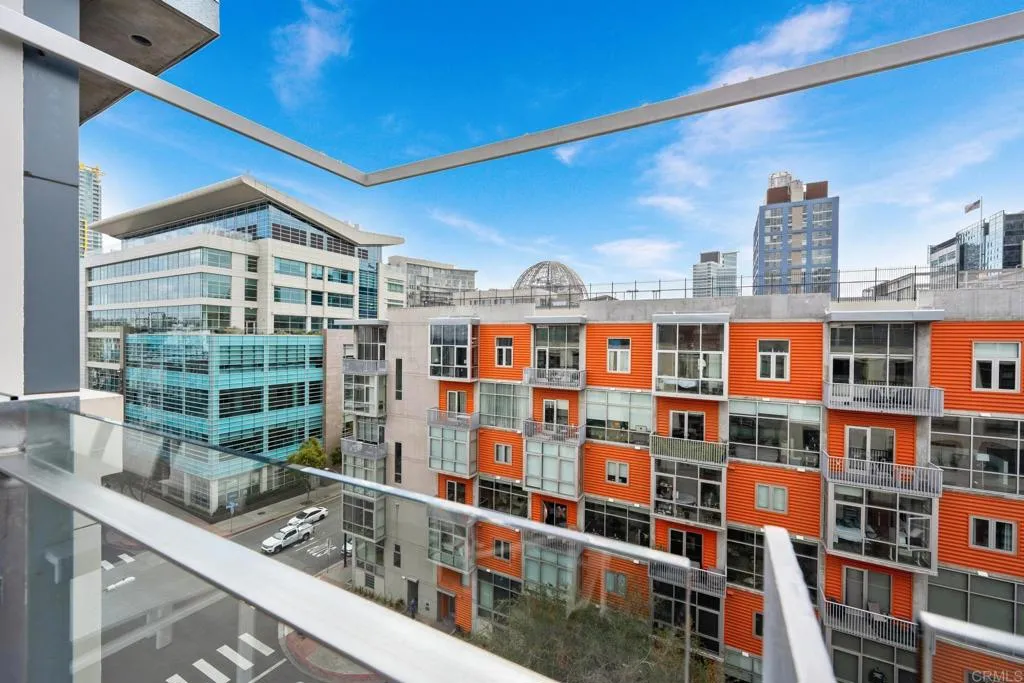 https://cdn.realtyfeed.com/cdn/127/306367464/a1c49c7401f91cb71c2af08b60bfe041.webp