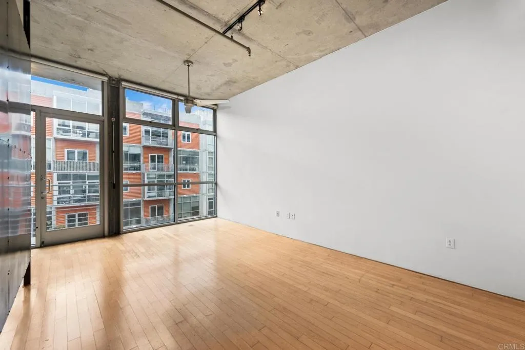 https://cdn.realtyfeed.com/cdn/127/306367464/daadc8d1d3572d40b47b713c50cc21fc.webp