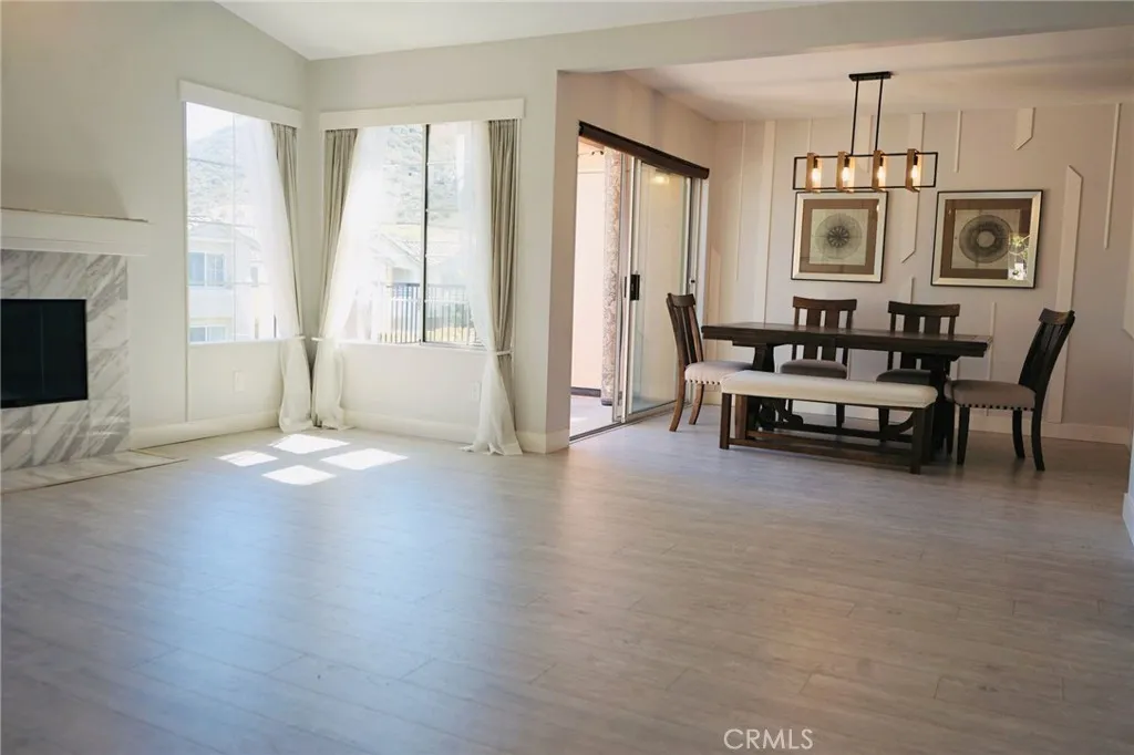 https://cdn.realtyfeed.com/cdn/127/306368516/2084b8a1f4fb0ae0e7e516ac8196cd0e.webp