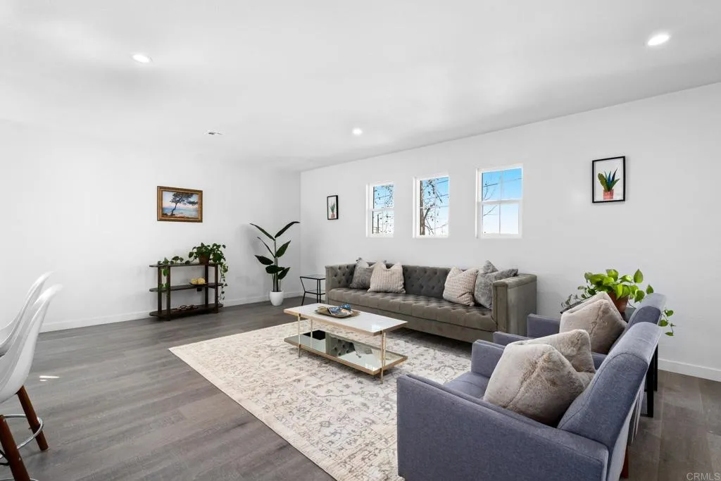 https://cdn.realtyfeed.com/cdn/127/306368786/766e2412e4b4a11fc6c7af04ad0ce270.webp