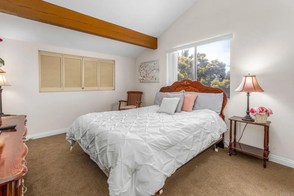 https://cdn.realtyfeed.com/cdn/127/306369363/dc3cc54351844933d97d0bb19dc95367.webp