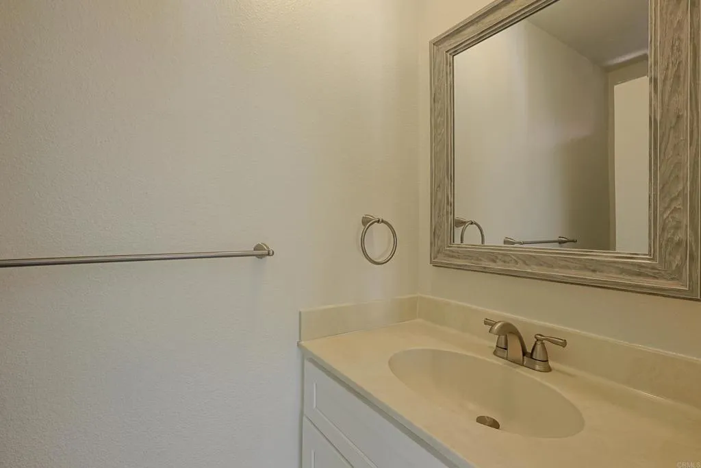 https://cdn.realtyfeed.com/cdn/127/306369698/b143aca1f54763bafd934a7a27c41896.webp