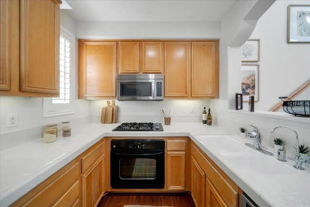 Photo #6: PTP2501307 Listing 
