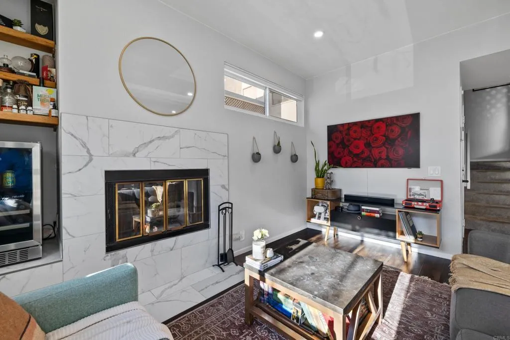https://cdn.realtyfeed.com/cdn/127/306370362/178ec39575e8606fb234ae733dd2c8b7.webp