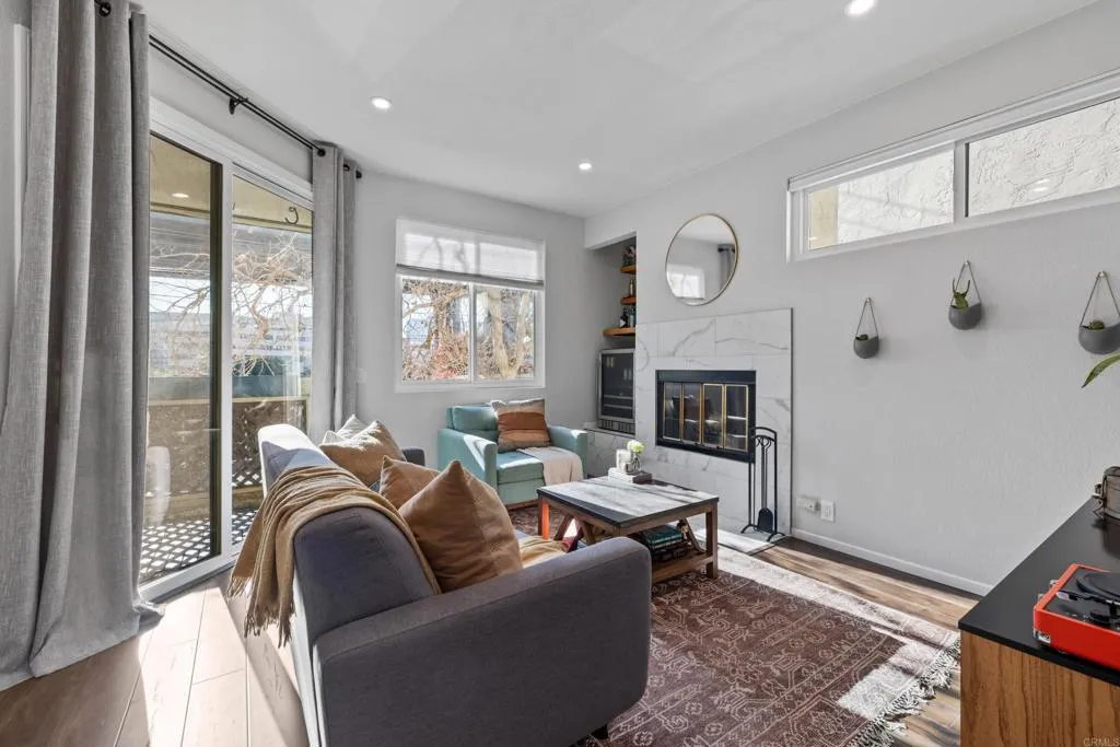 https://cdn.realtyfeed.com/cdn/127/306370362/2703652eab6c31da99fe8883c92f1ca2.webp