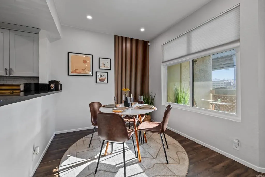 https://cdn.realtyfeed.com/cdn/127/306370362/7e79642f441c1709364a2f1184ba4a82.webp