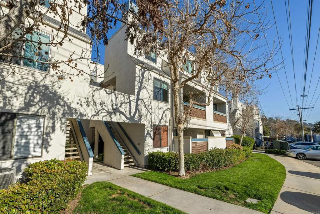 https://cdn.realtyfeed.com/cdn/127/306370362/a30bbddadf8e6645fce16c3688fff69a.webp