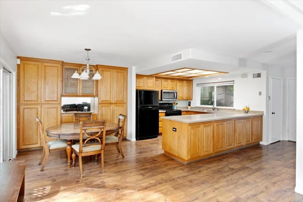 Photo #2: NDP2501657 Listing 