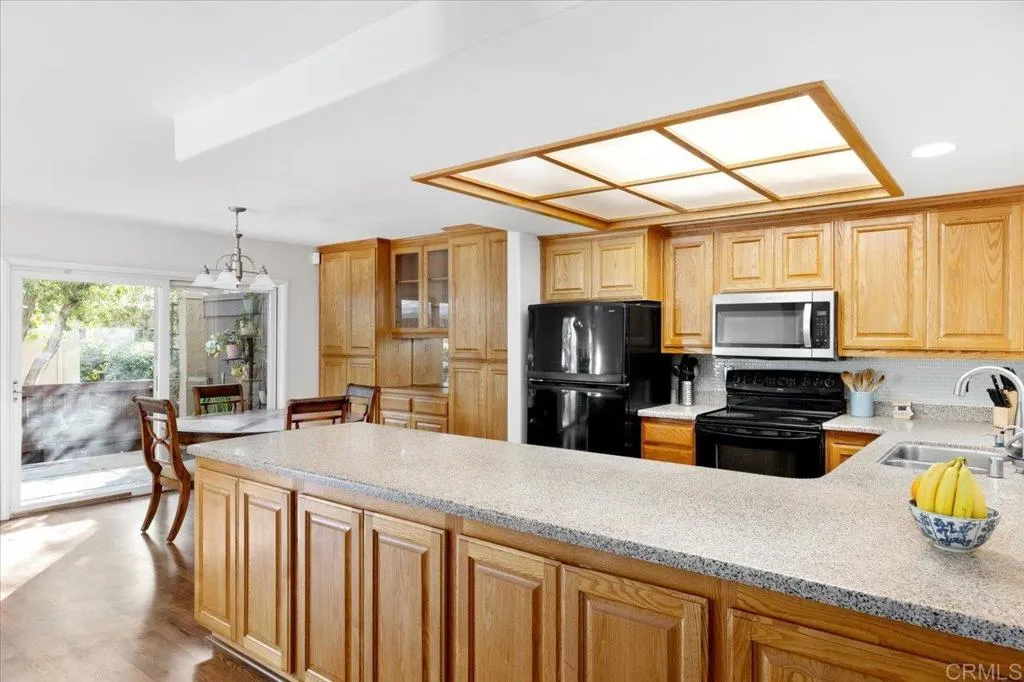 Photo #5: NDP2501657 Listing 