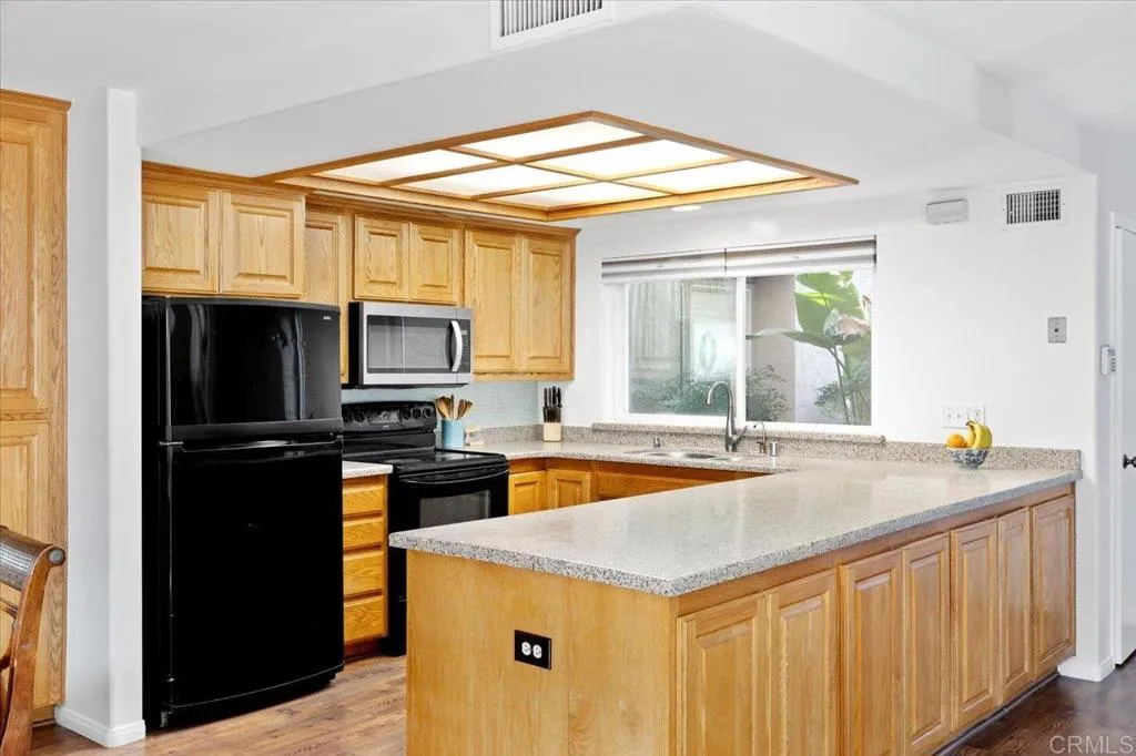 Photo #4: NDP2501657 Listing 