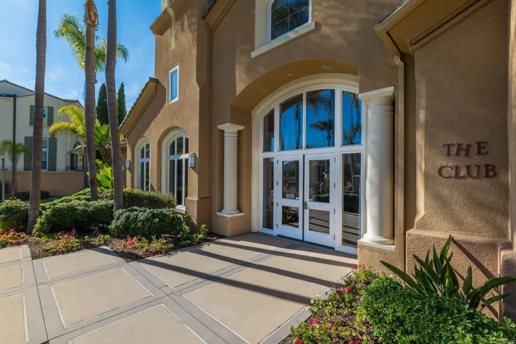 https://cdn.realtyfeed.com/cdn/127/306370643/1ab96fcdaaaa8841a43cc44f781a47fc.webp