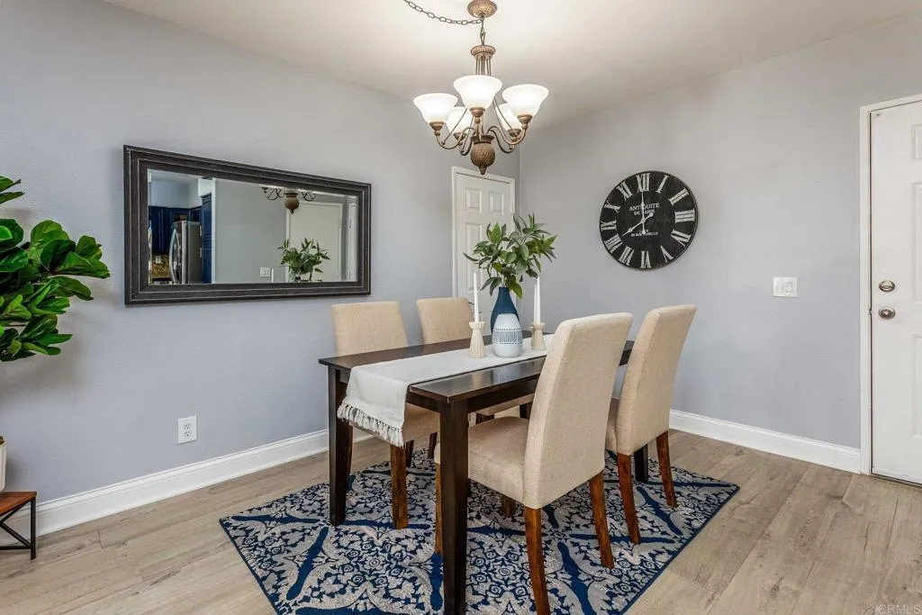 https://cdn.realtyfeed.com/cdn/127/306370643/ce8f76085ecb386ec5cb21ec27b899ea.webp