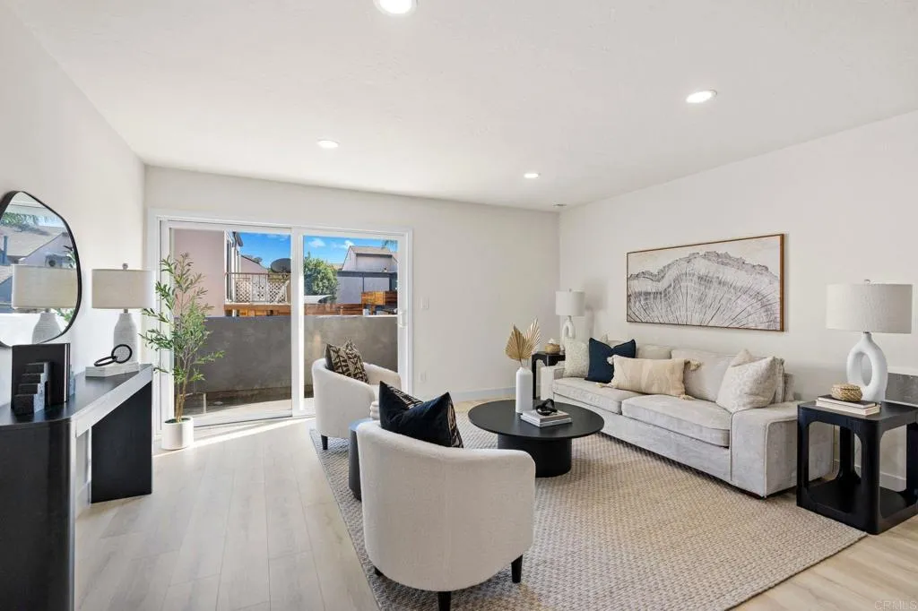 https://cdn.realtyfeed.com/cdn/127/306370925/4a493bf4ae8709006895f001e70a171f.webp
