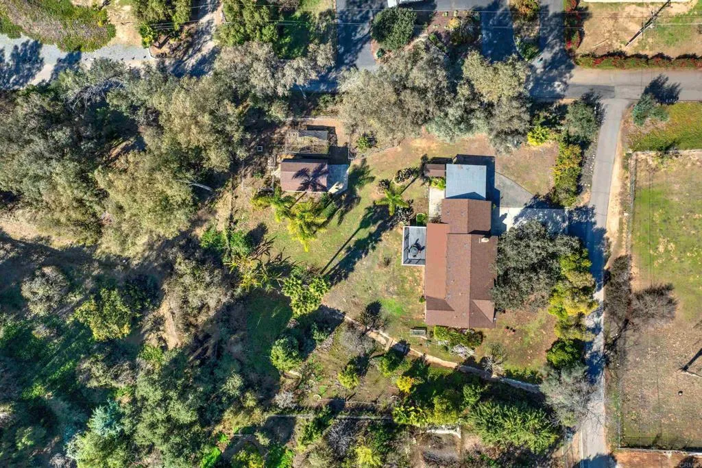https://cdn.realtyfeed.com/cdn/127/306370931/227d25a3df01877fc84acd416eb64681.webp