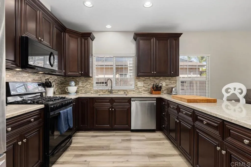 https://cdn.realtyfeed.com/cdn/127/306371066/870f624dce1e757ec9479c7f62ac5a78.webp