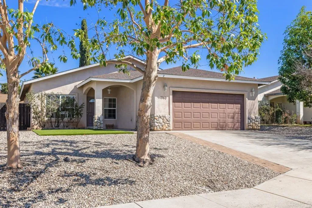 https://cdn.realtyfeed.com/cdn/127/306371066/a0d86f390a1136c791adeb7fc1f0cd51.webp
