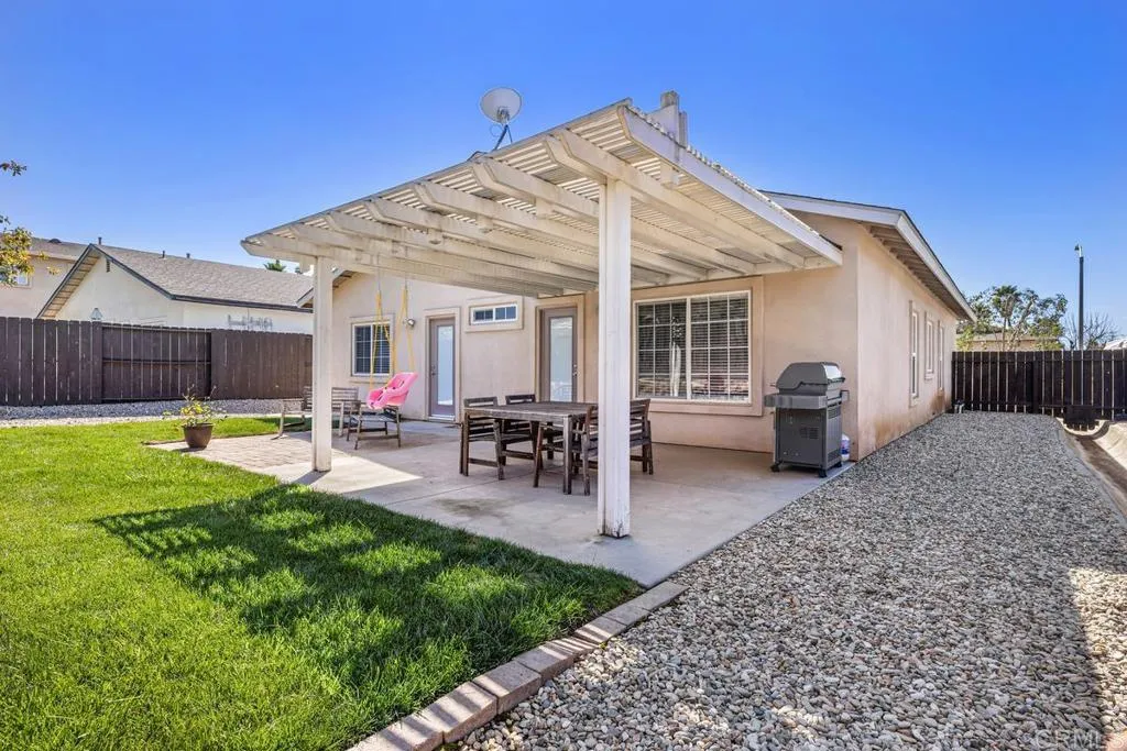https://cdn.realtyfeed.com/cdn/127/306371066/cfb7035632d349db9b1b12b930a771d4.webp