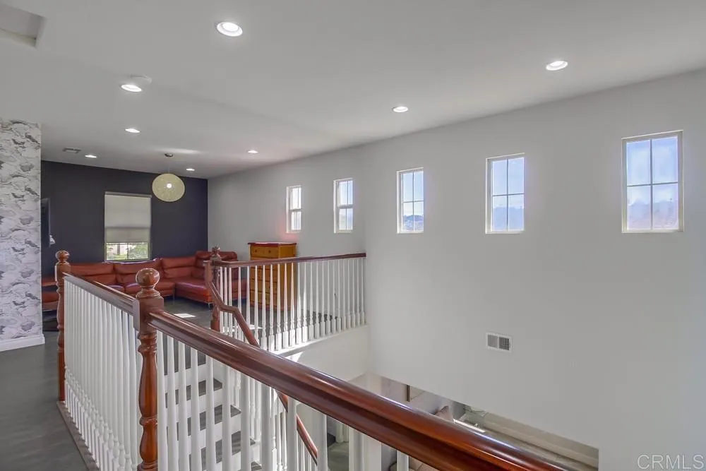 https://cdn.realtyfeed.com/cdn/127/306371247/1ac7b7615c85d8ac618b0bb9848c40c8.webp