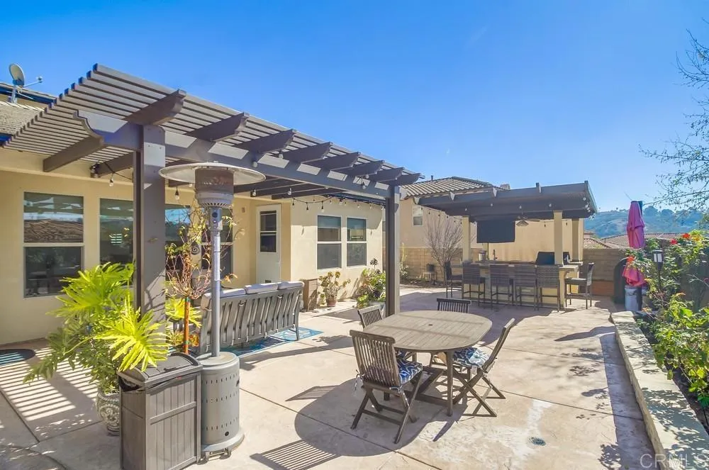 https://cdn.realtyfeed.com/cdn/127/306371247/3d9d39abe6bf24f1f3fbff0890b286d2.webp