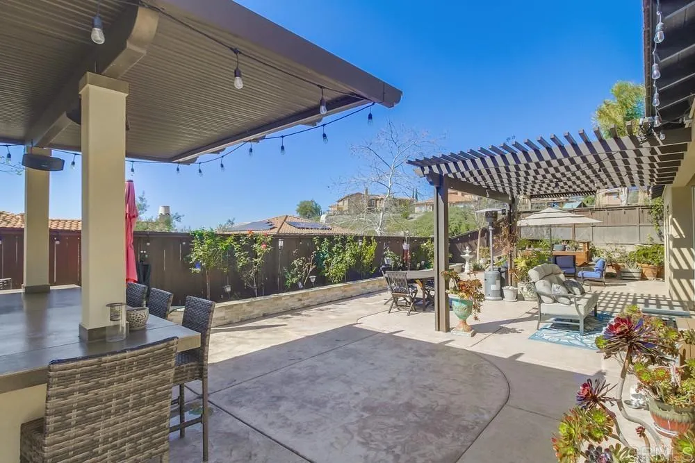 https://cdn.realtyfeed.com/cdn/127/306371247/e47cf2d1edd14f662790b80125d10fd1.webp