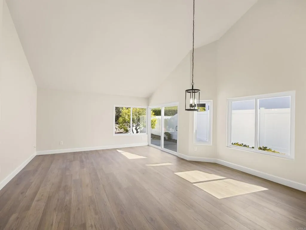 MLS: NDP2501711 Condo For Sale