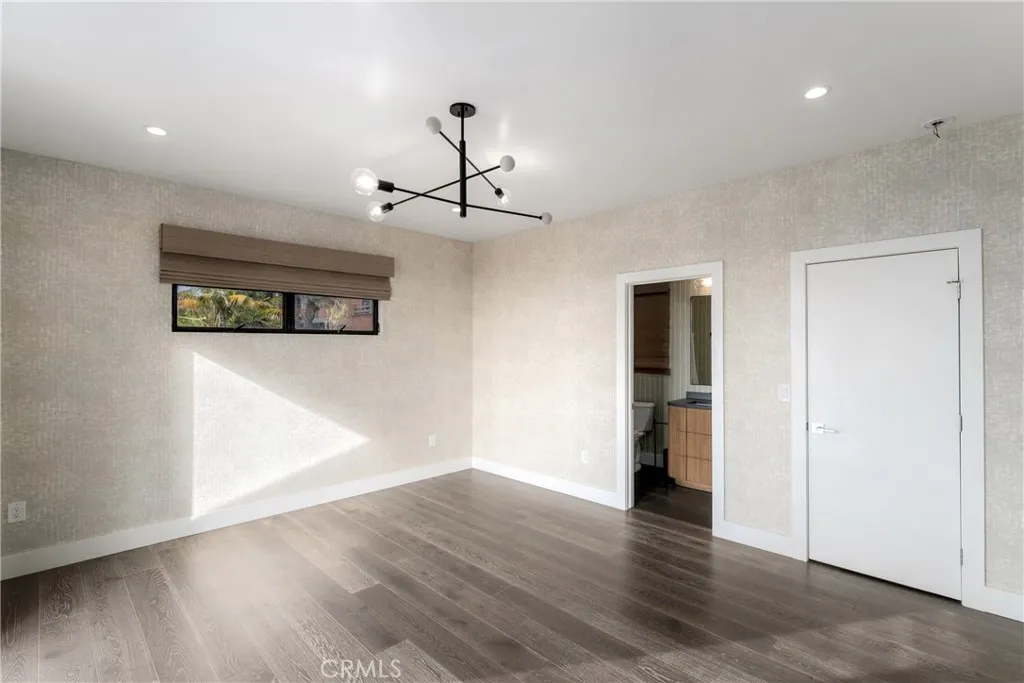 https://cdn.realtyfeed.com/cdn/127/306371718/3faa501e74756767e363b1309efdc000.webp
