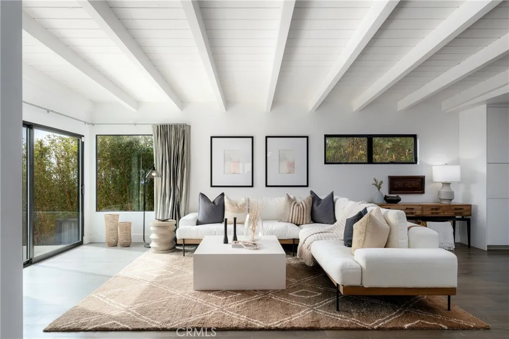 https://cdn.realtyfeed.com/cdn/127/306371718/4e3236d25b389937f2d9da50b7ec4b8a.webp
